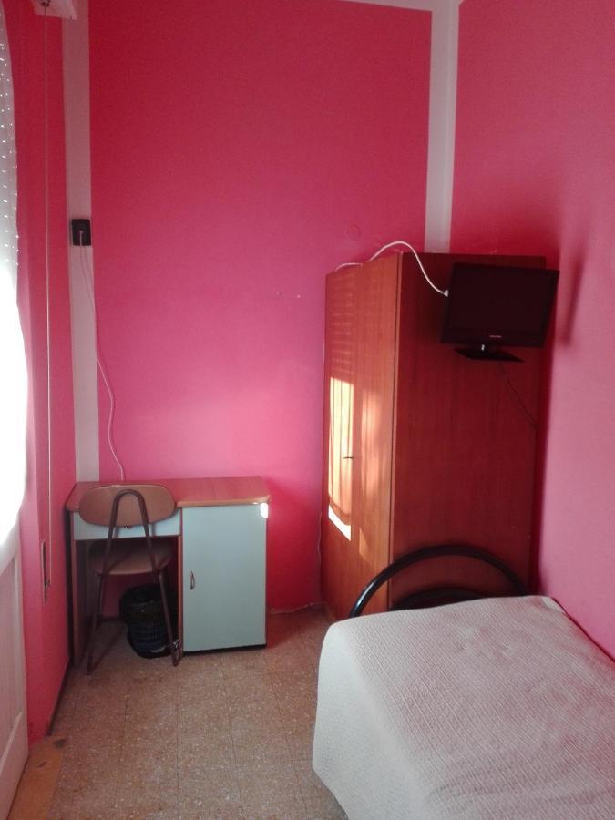 Hotel Villa Lorena Rimini Exteriör bild