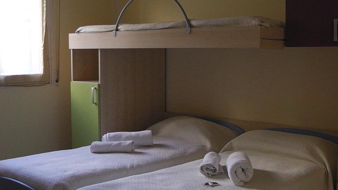 Hotel Villa Lorena Rimini Rum bild