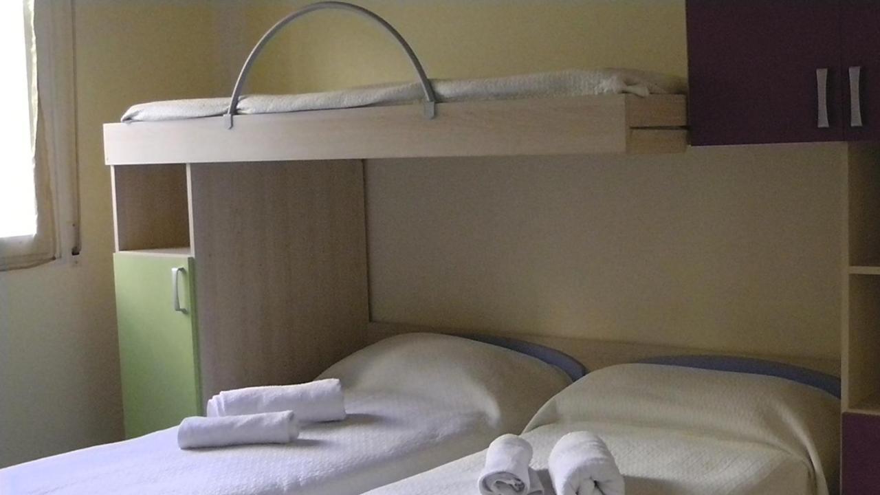 Hotel Villa Lorena Rimini Rum bild