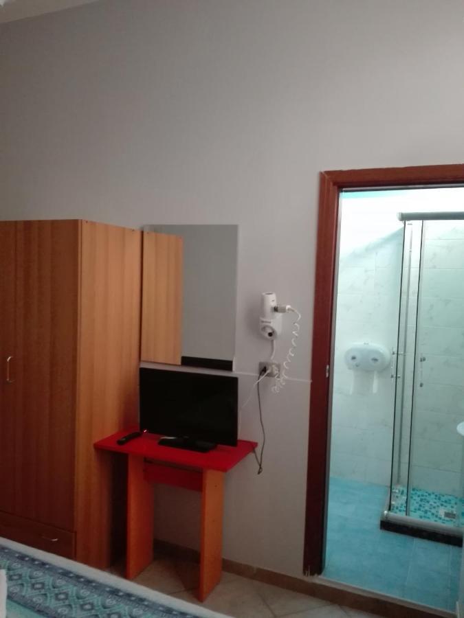 Hotel Villa Lorena Rimini Exteriör bild