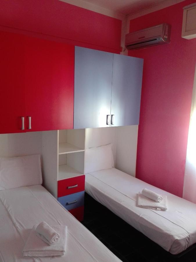 Hotel Villa Lorena Rimini Exteriör bild