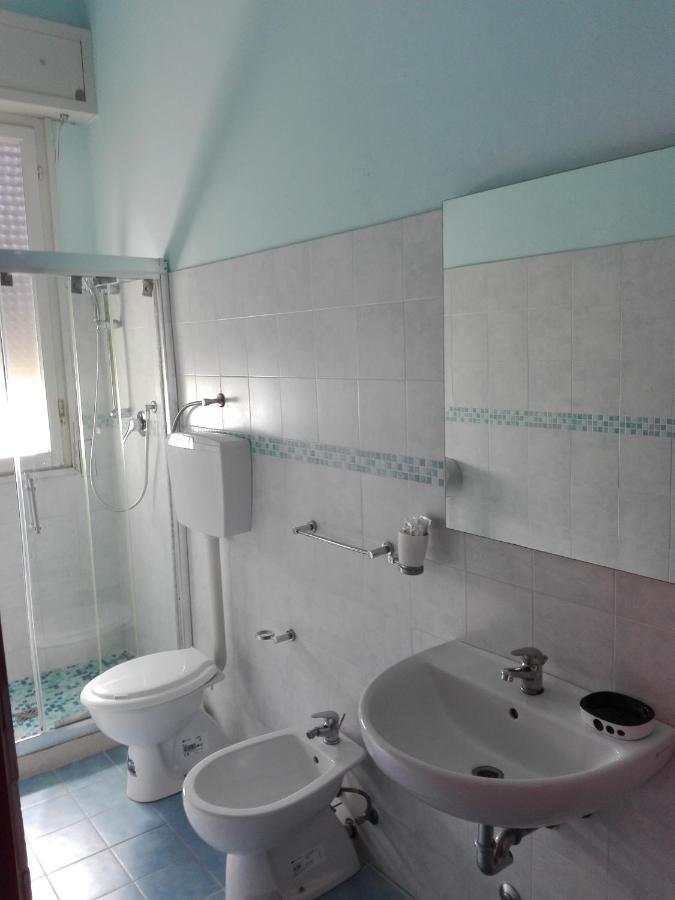 Hotel Villa Lorena Rimini Exteriör bild